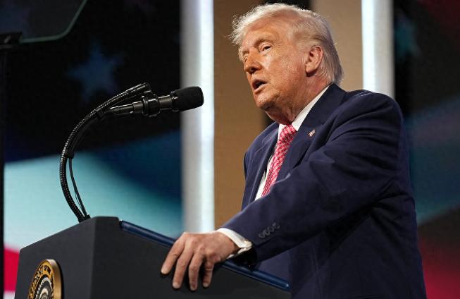 一向被外界看作美国铁杆跟班的澳大利亚，这回终于不装了，直接当着全世界的面，把对美