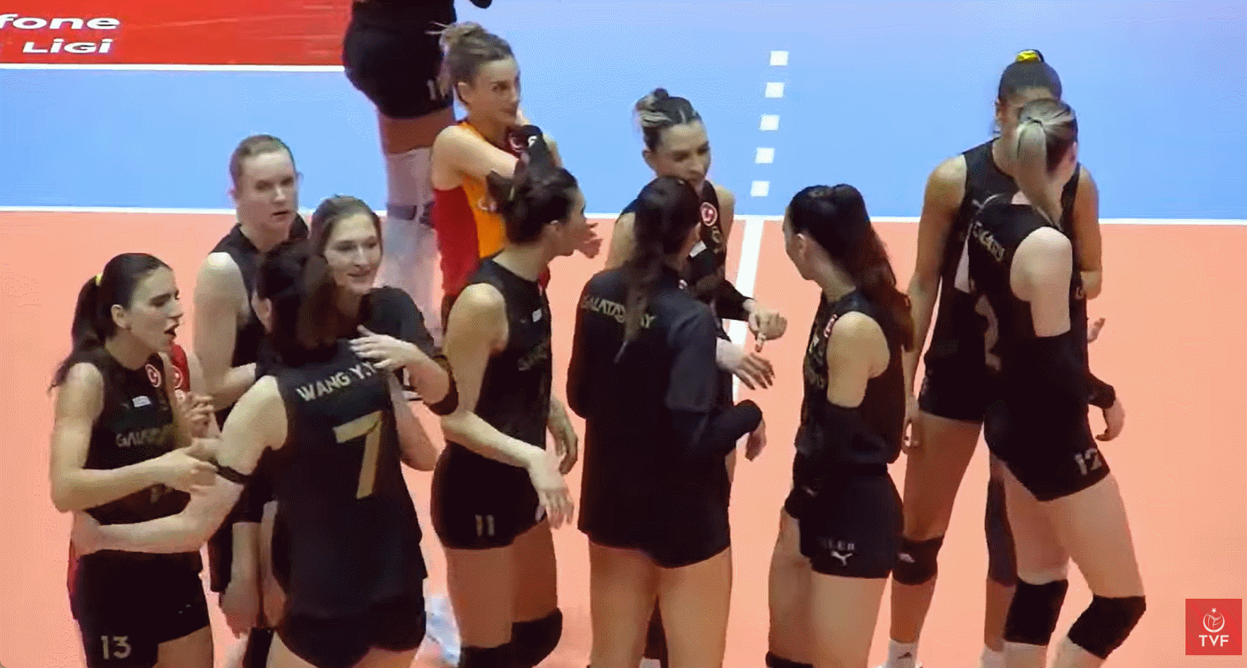 王媛媛国际排坛动态阿拉斯1-3加拉塔萨雷的比赛，双方拦网3-21，其中王媛媛一人