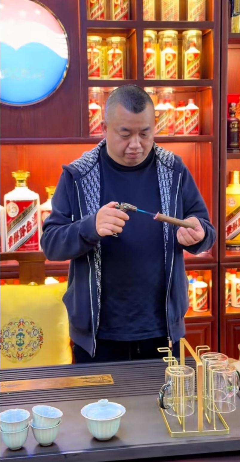 北京坤哥捐款50万这事是真的，已经被西藏红十字会证实了。之前闹得沸沸扬扬，好