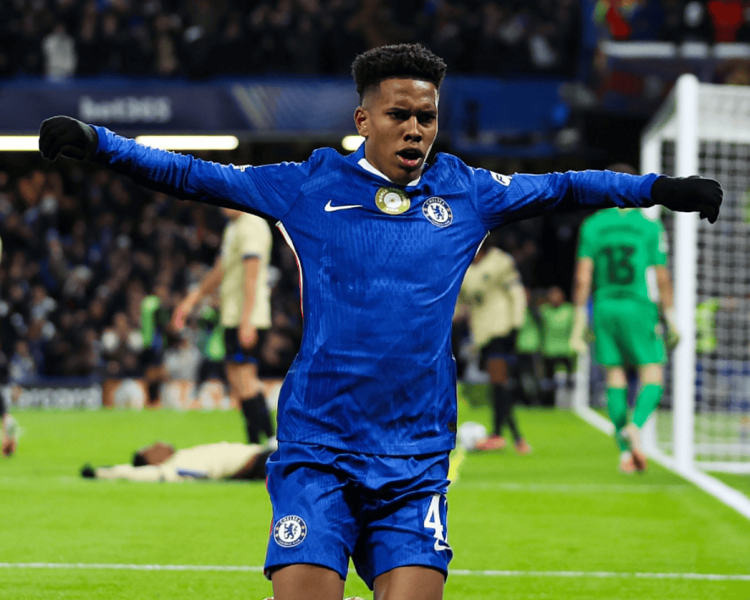 罗马诺: 切尔西给埃斯特旺未来定位是10号位;他有金球条款