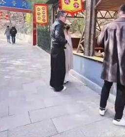 马筱梅出轨对象之一，爆料她不能生育，细细琢磨一下，可能还真不是空穴来风。继前夫
