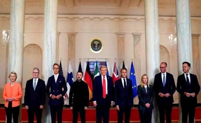 电话线，说拔就拔了。德国的将军一脸懵，说以前跟五角大楼联系，随便一个公务