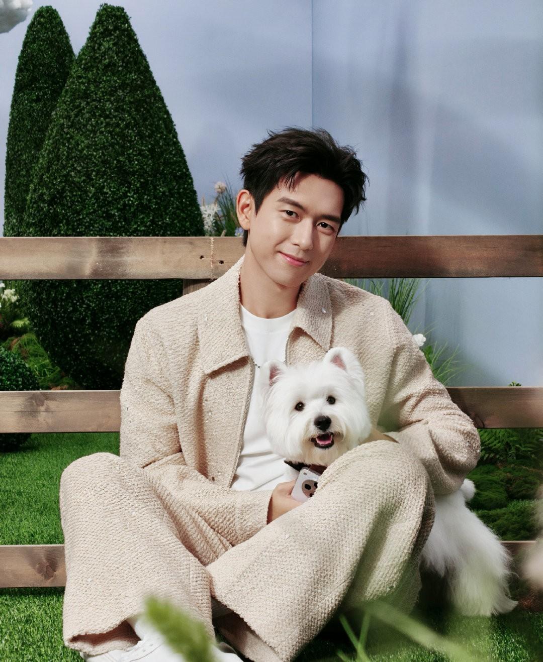 李现，总被人调侃说是内娱没有事业心的男演员。路人看到他的近照也总是发出“哎，