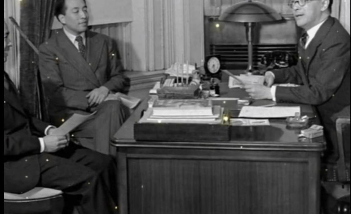 1959年12月26日这个冷冬夜，胡适在台北家中的饭桌上，随口揭开了一段仅值8块