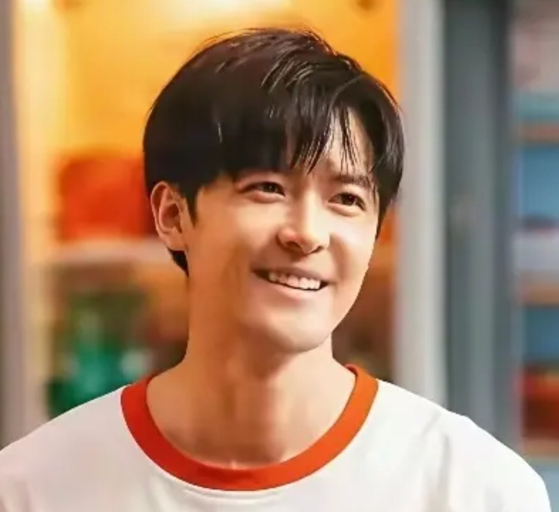 大家是不是有个疑问，《四喜》的男主角到底是谁？刚开始看时，都毫无疑问地以为沈明