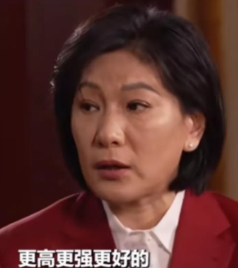 近日，前中国女篮名宿，中国篮球名人堂成员李昕在接受采访时，对中国女篮的现状和发展