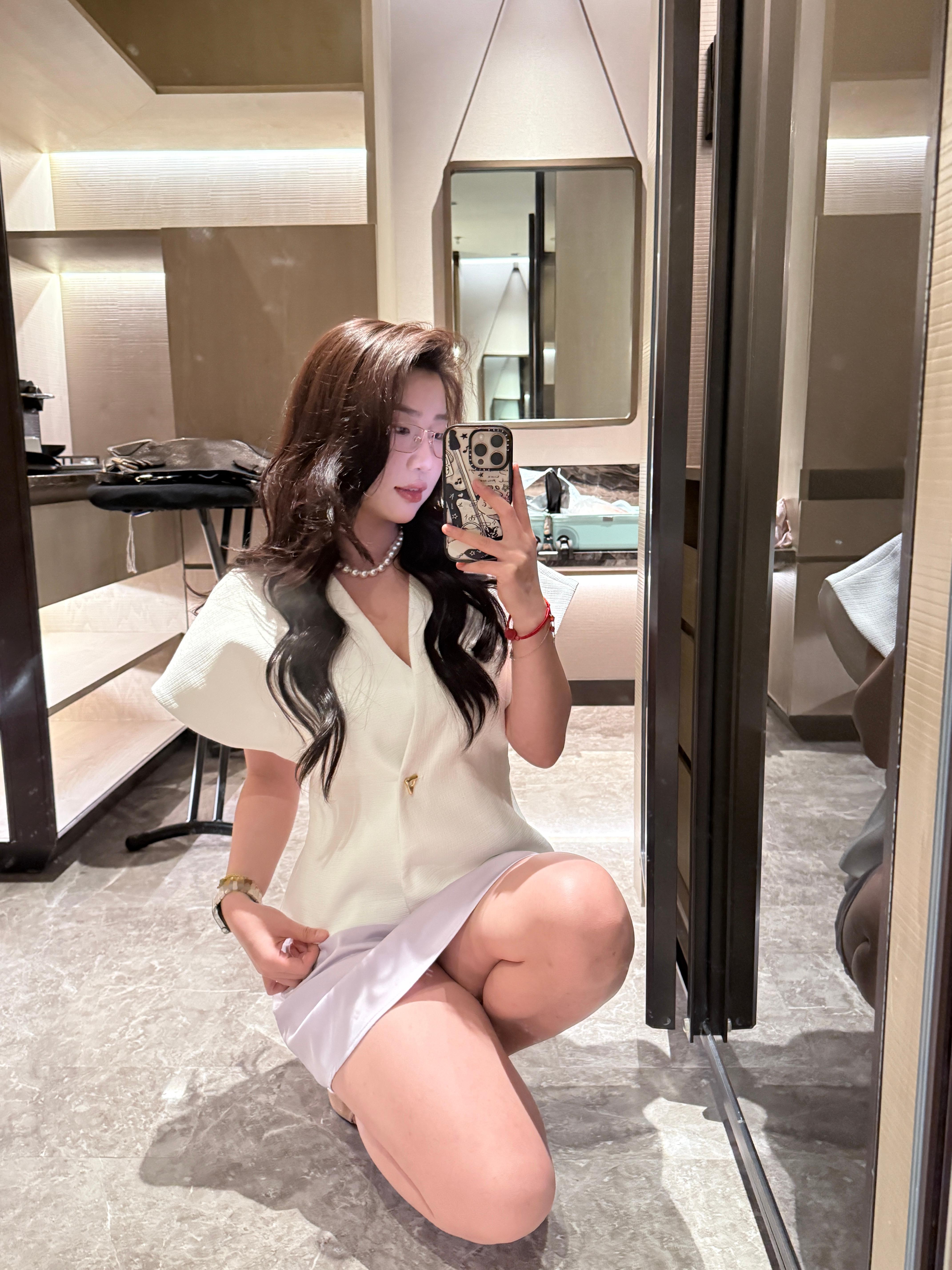 在年轻的时候追求女人味​​​