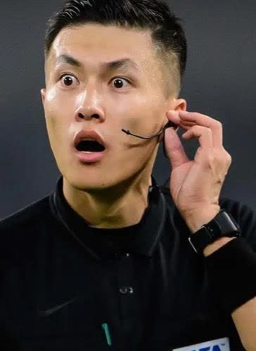 沈寅豪不是君子，照样报仇！赛前我发文，我们不需要外国裁判，我们需要公正与公平
