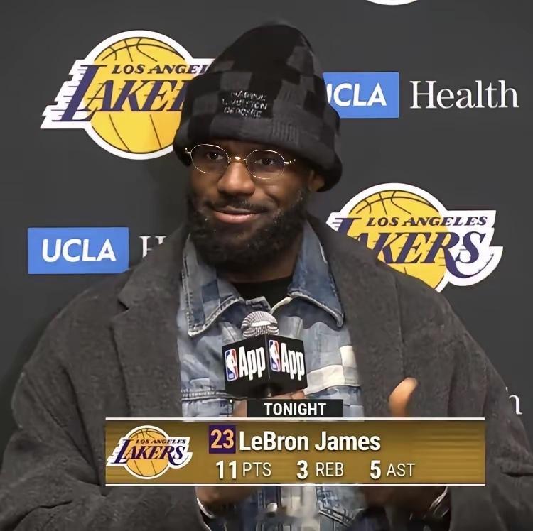 詹姆斯谈退役巡演：“我从未想过退役巡演，也没和家人聊过退役的事。”“要是8年前，