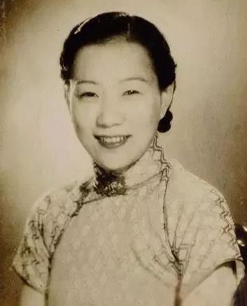 1936年，晚清首富盛宣怀的孙女出门时，突然返回家中拿东西，怎料，竟撞见丈夫和一