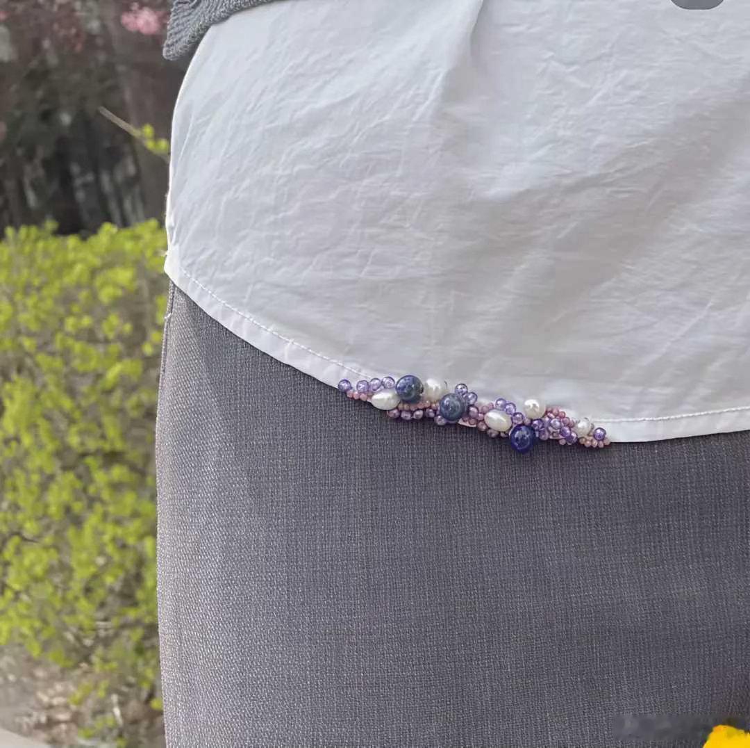 这衣服一点很贵吧？​​​