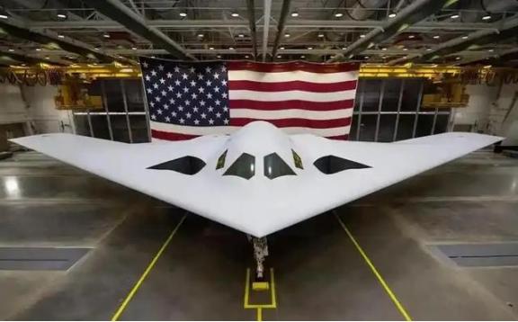 当地球只有F35和F22的时候，世界各国都没想过要自己制造五代机，都乖乖的买美国