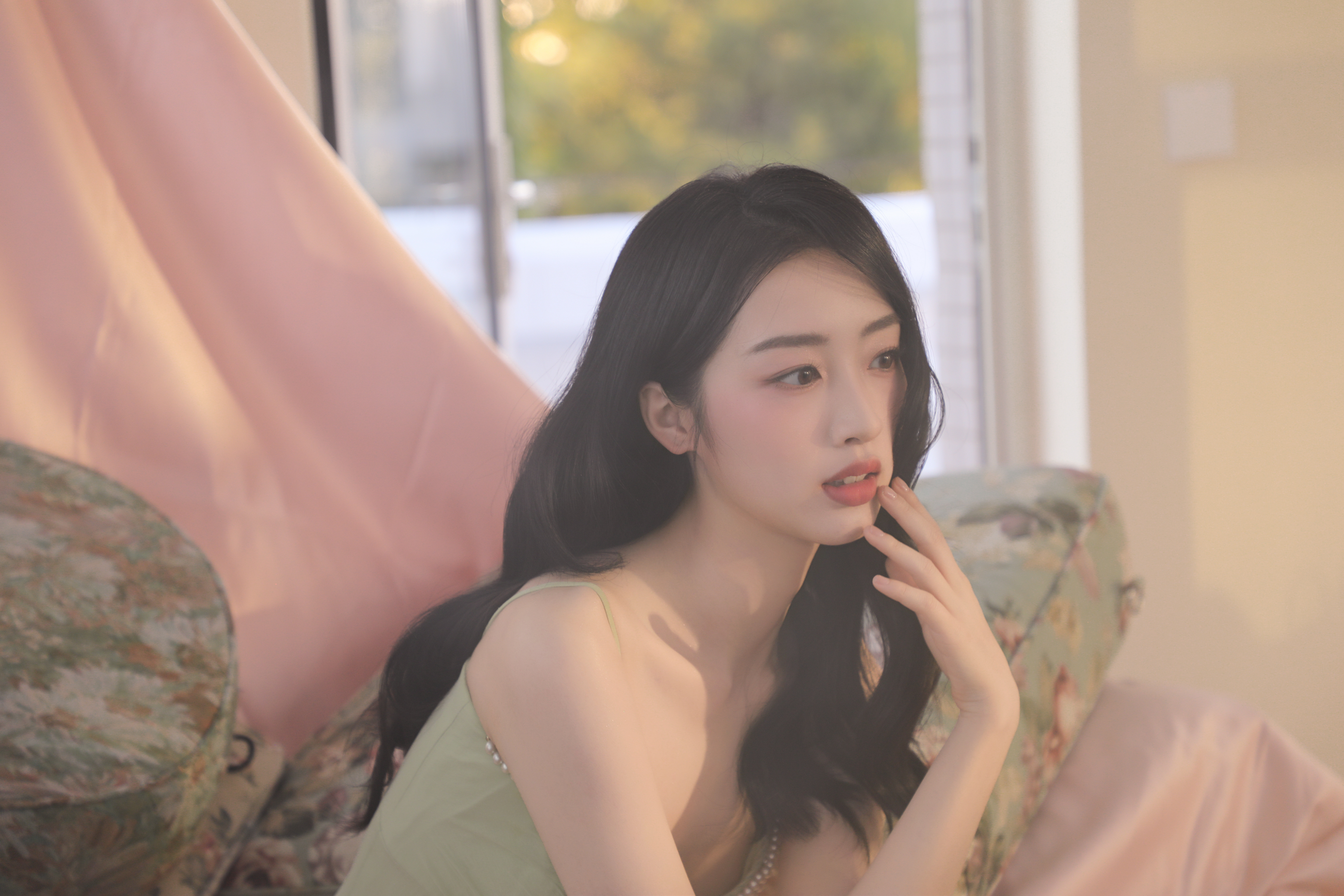 邓恩熙在复制粘贴的时代，你是手写的诗[玫瑰]​​​