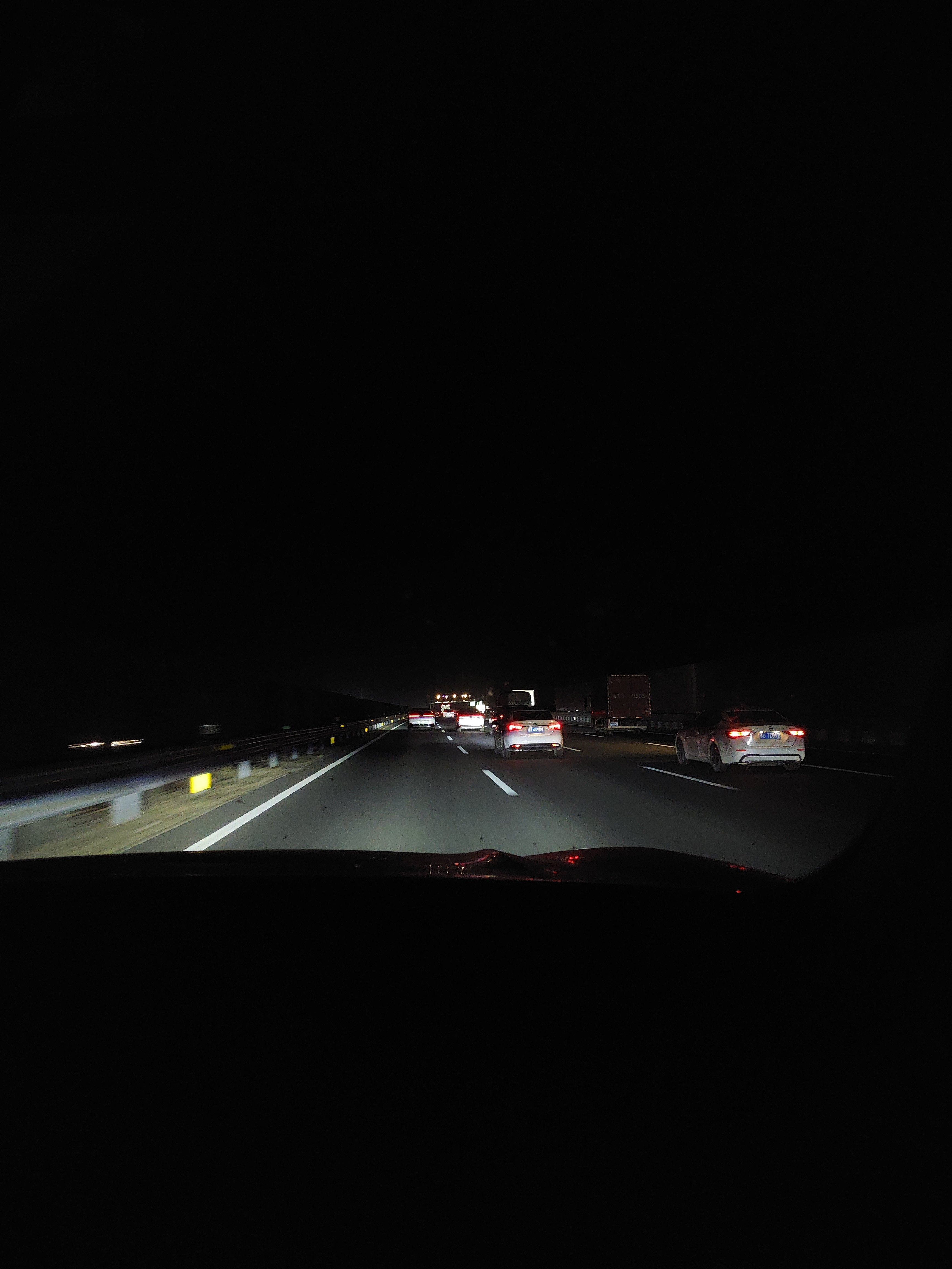 牛马们匆匆的脚步，最终还是听了高德，放弃了百度的方案回去好好整顿假期