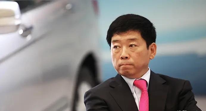 魏建军一张嘴，整个电动车赛道都得抖三抖。就在大伙儿都恨不得把发动机舱直接改成