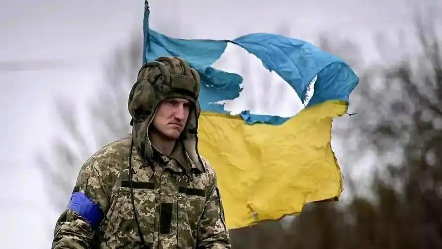 乌军一溃千里。据俄罗斯卫星通讯社11月15日报道，俄罗斯强力部门表示，乌克兰