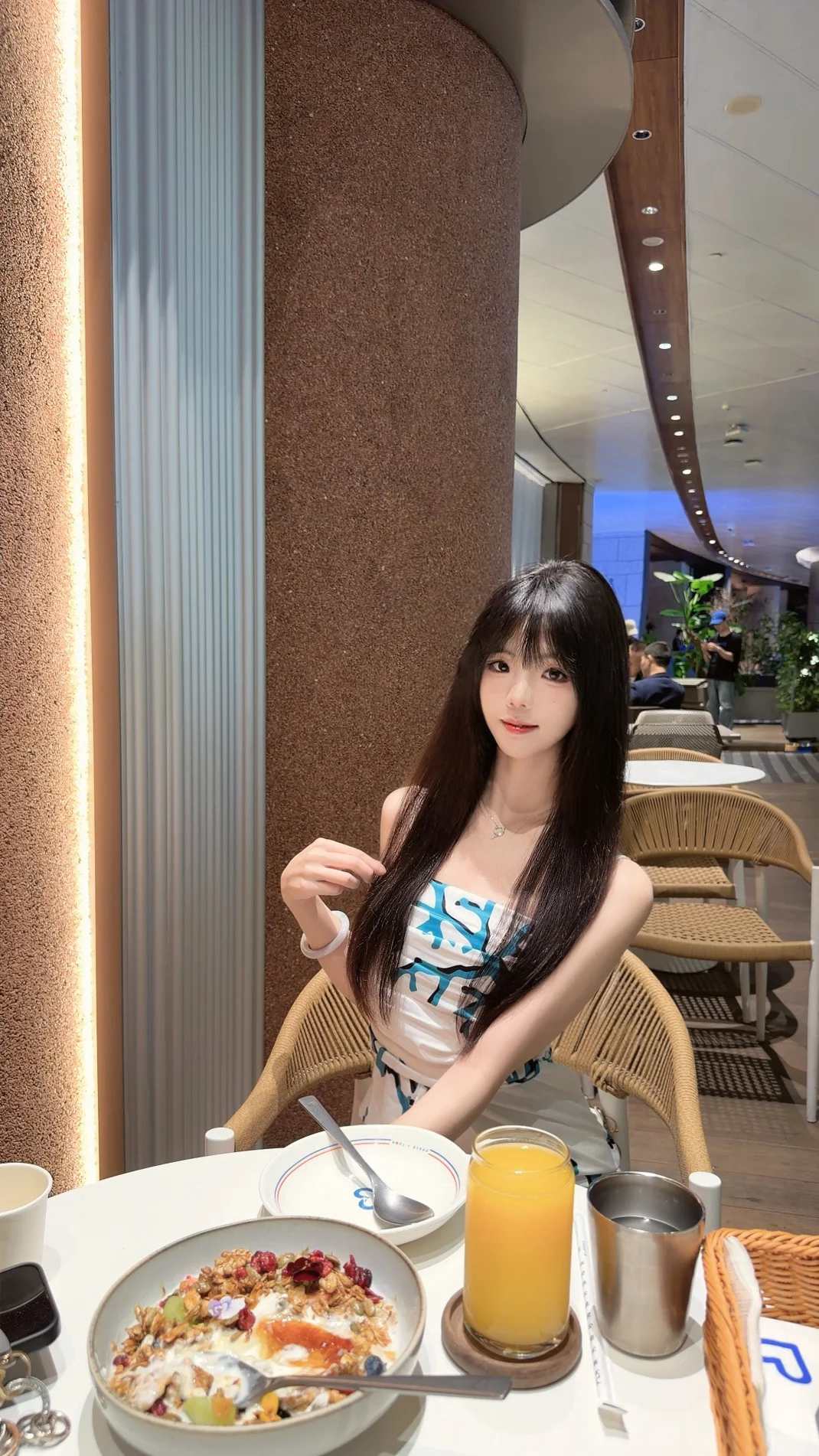 漂亮饭要和漂亮人一起吃💙