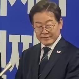 外媒曾问韩国总统李在明：若中国武统台湾，你会不会出手？李在明曾笑着回答：那是人家