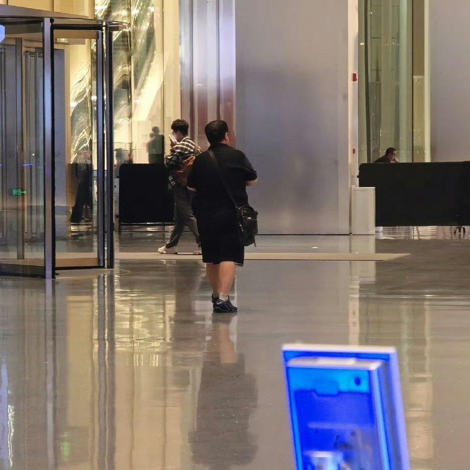 一鲸落，万物生。