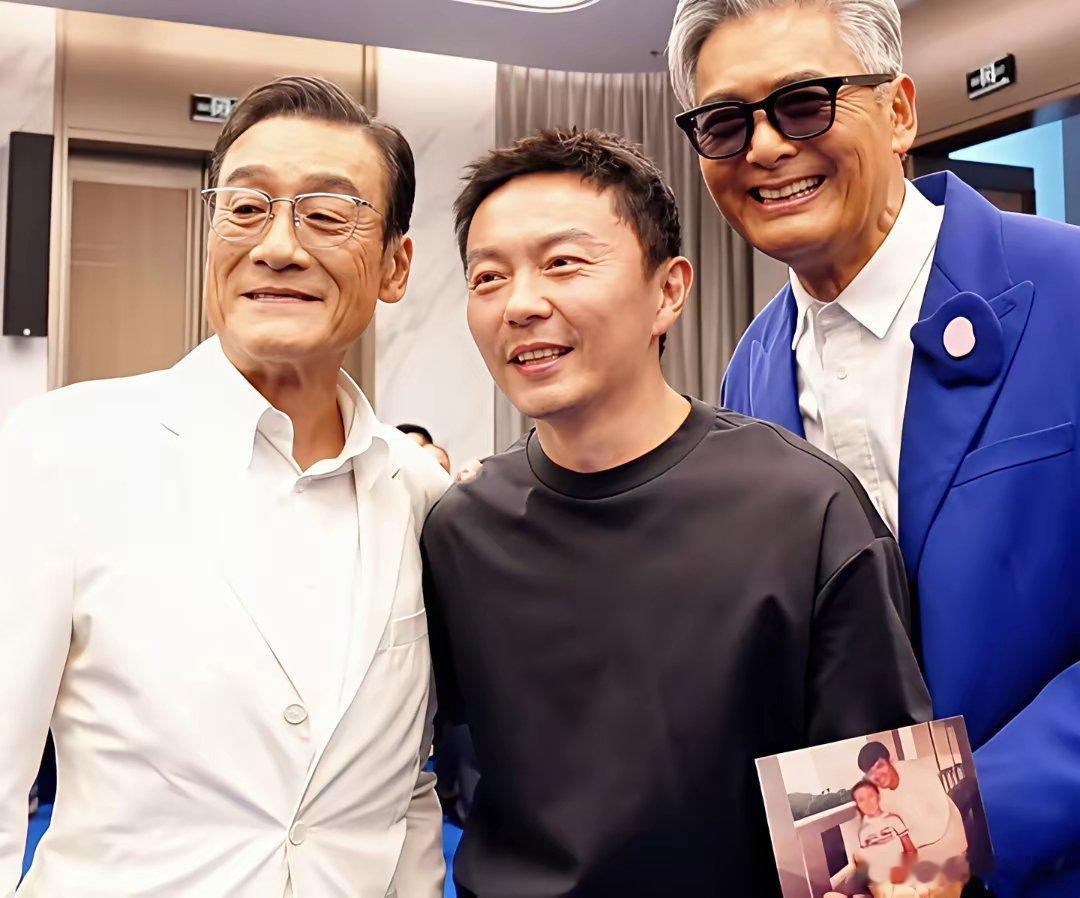 当年周润发对谢苗说:“别拍戏了，回去好好读书，别做文盲，我年轻时就是没读书，吃了