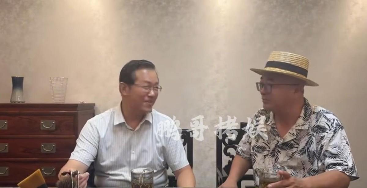 卓伟这回扔出的瓜，狗血到编剧都不敢这么写！P姓男歌手和W姓女演员婚内双双出轨，男