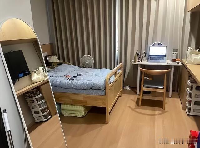 27岁姑娘陪奶奶住养老院，月租1500含早晚餐！院长：年轻人可入住，水电另算20
