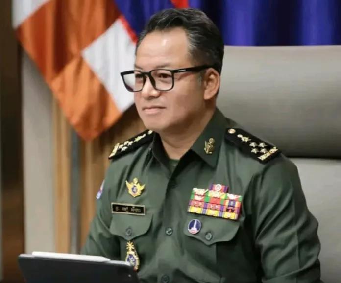 韩联社报道，当地时间23日，柬埔寨防长迪希哈表示，金边衷心希望能够尽快和泰国恢复