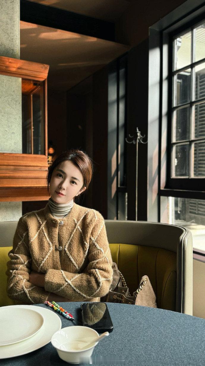 王晓晨是在说谁王晓晨日子怎么会和谁过都一样王晓晨发文：“吃了不合适的药，引发