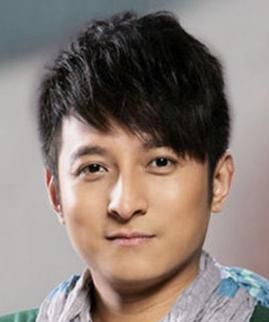 47岁的主持人李维嘉，没有老婆没有孩子，孤身一人住在长沙上百平米的豪宅里，也不请