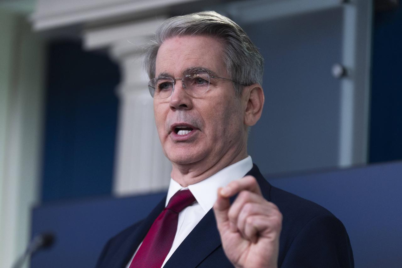 美国财长摊牌了！贝森特明确表示，决不允许中国出现“数字丝绸之路”，绝不能让中国