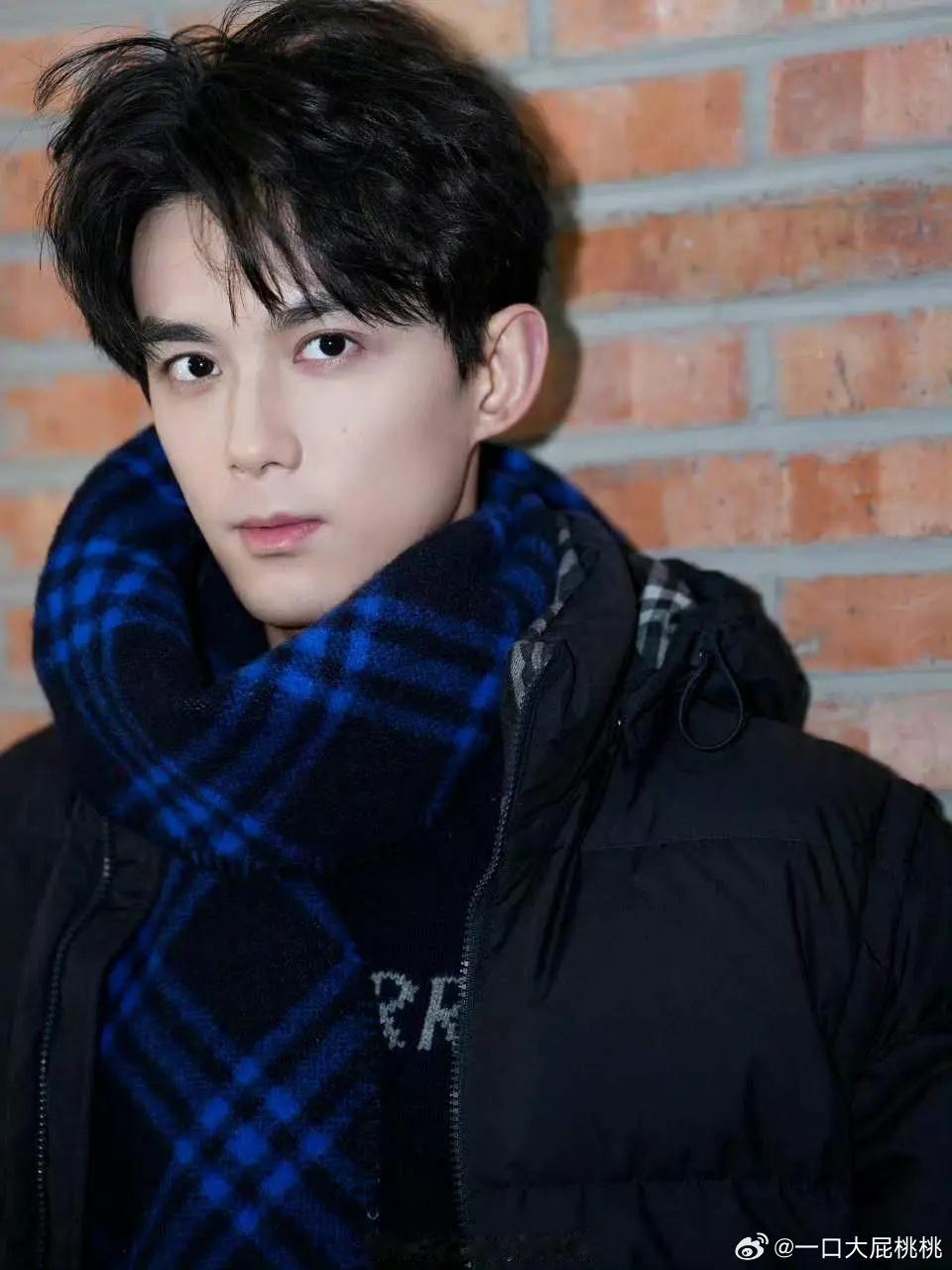 吴磊、张婧仪、张康乐、韩东君Burberry最新冬日大片✨