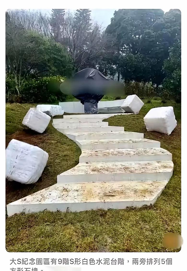 具俊晔的爱情感动了多少人？虽然各说不已，但是现在的社会里，可以放下一年的工作陪