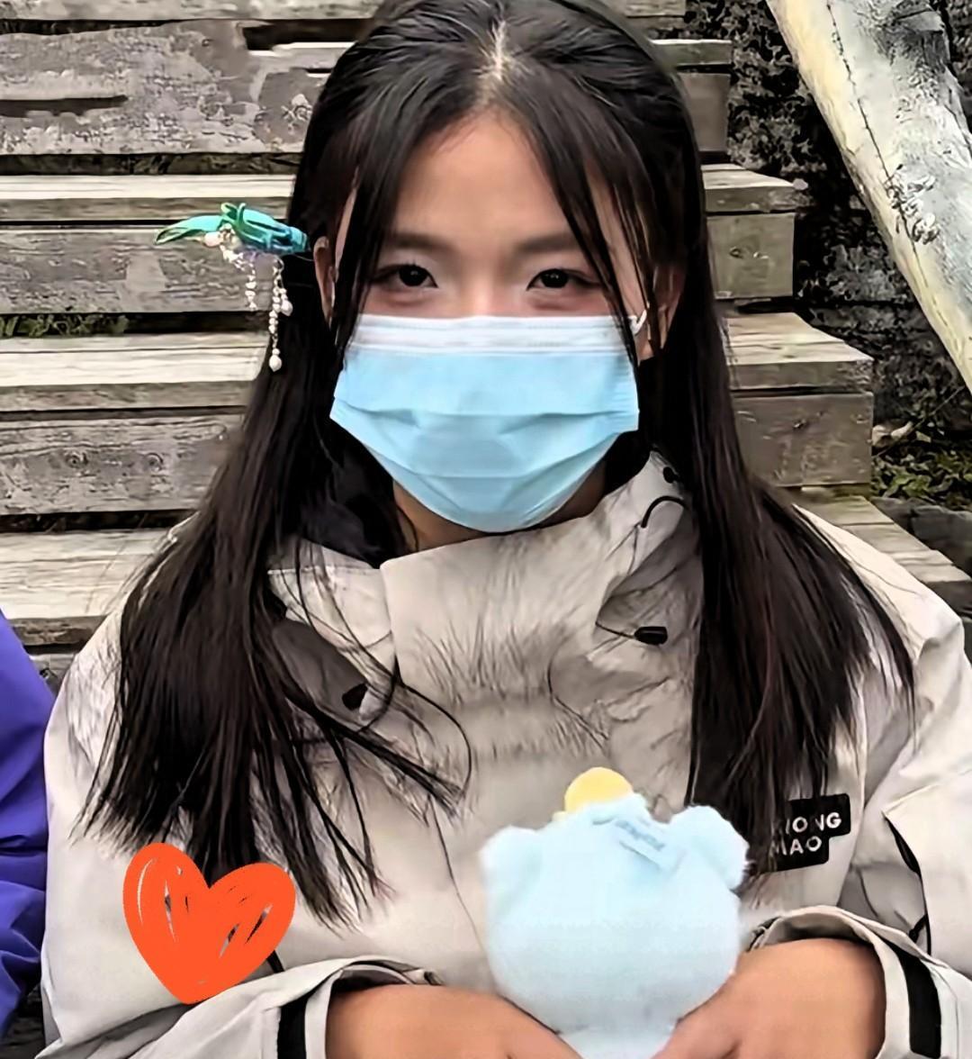 此刻，估计肠子都悔青了的，就是林北的女朋友。倒不是说林北有了什么改变，而是她发现