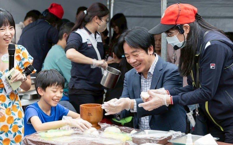 台湾公开喊话大陆5月10日，这一天是母亲节，台湾方面公开喊话大陆，赖清德表示，