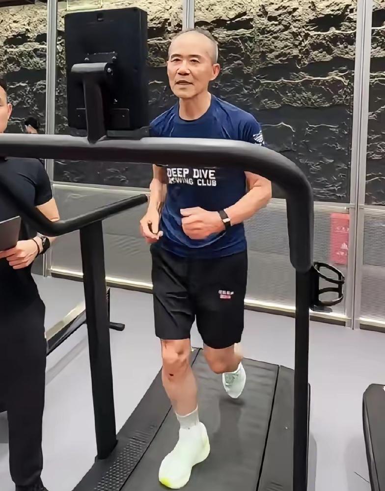 王石，明明人生已经很圆满了，为什么还是看着很心酸呢？要说他一生风光无限，不缺