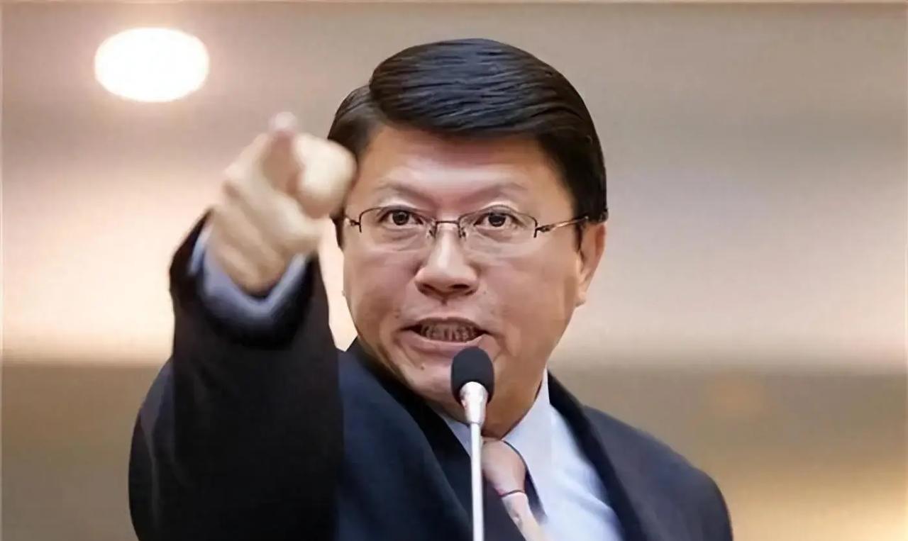 “台湾军费应占GDP的10%！”今年3月，美国高管怂恿台湾与中国大陆开战，结果被