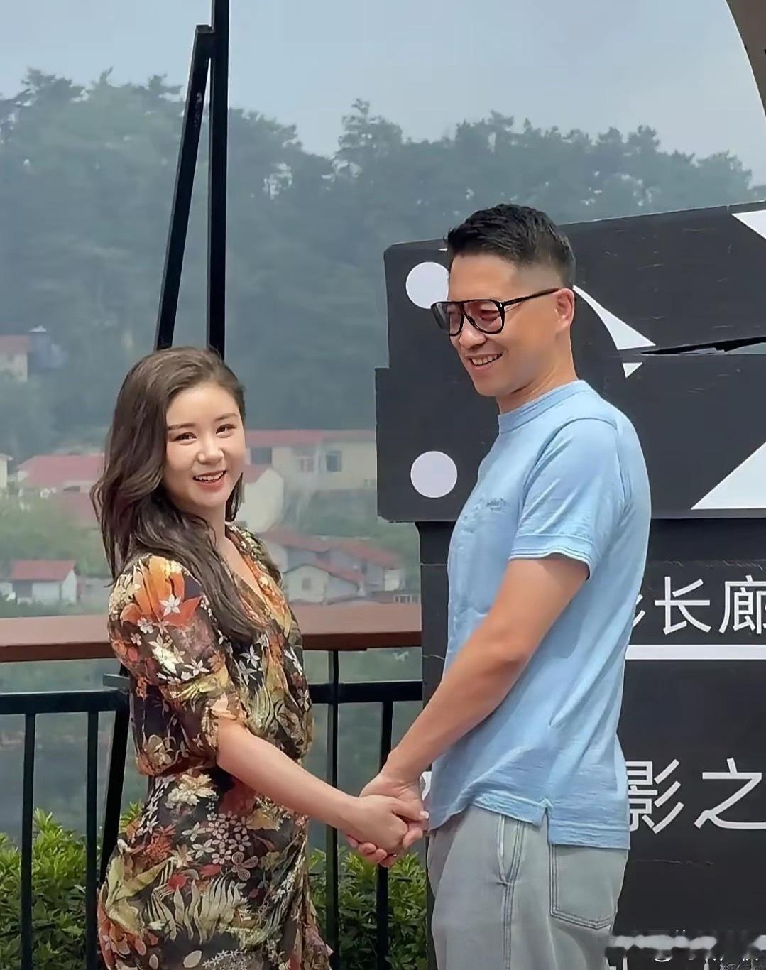 王雷和老婆李小萌感情也太好，庐山活动狂撒狗粮​​​