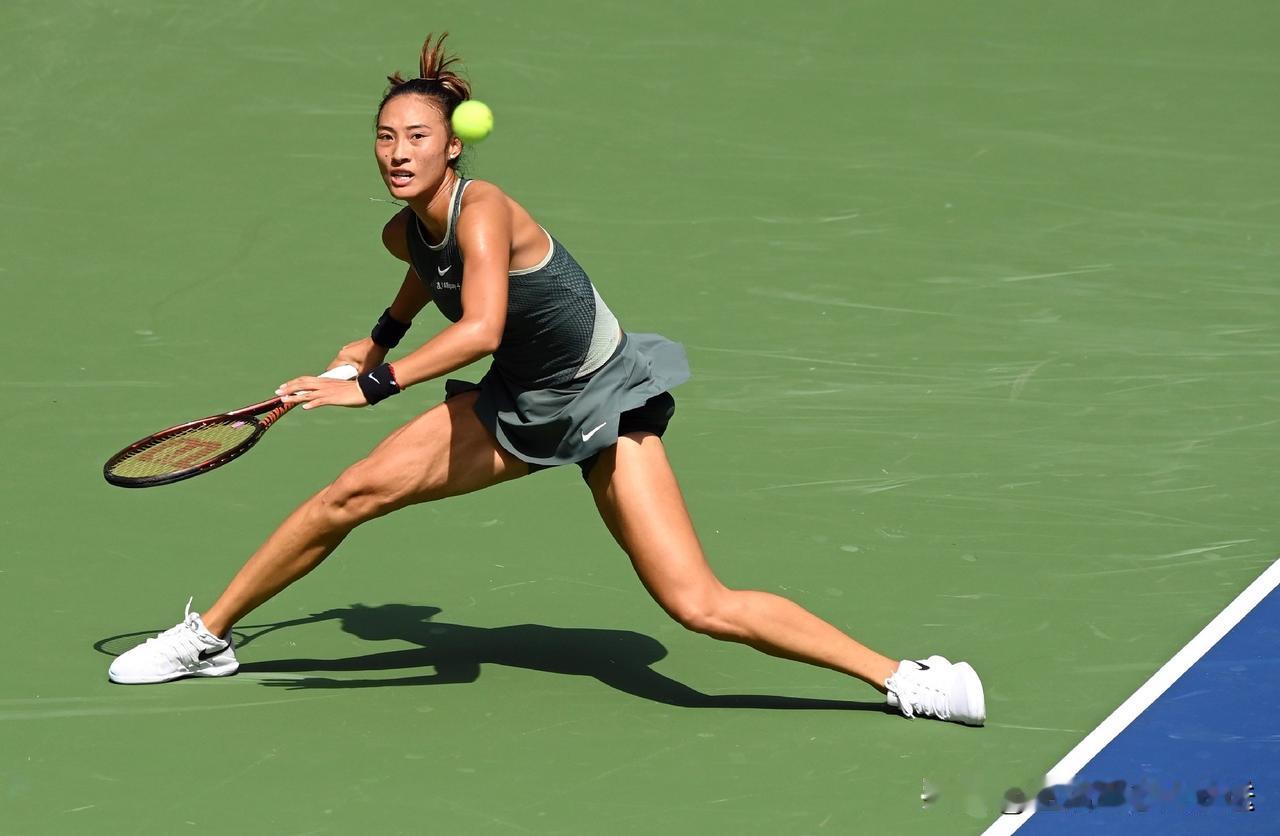 2025赛季/挣钱最多的10位女运动员如下1，高芙（网球）美国🇺🇸2，