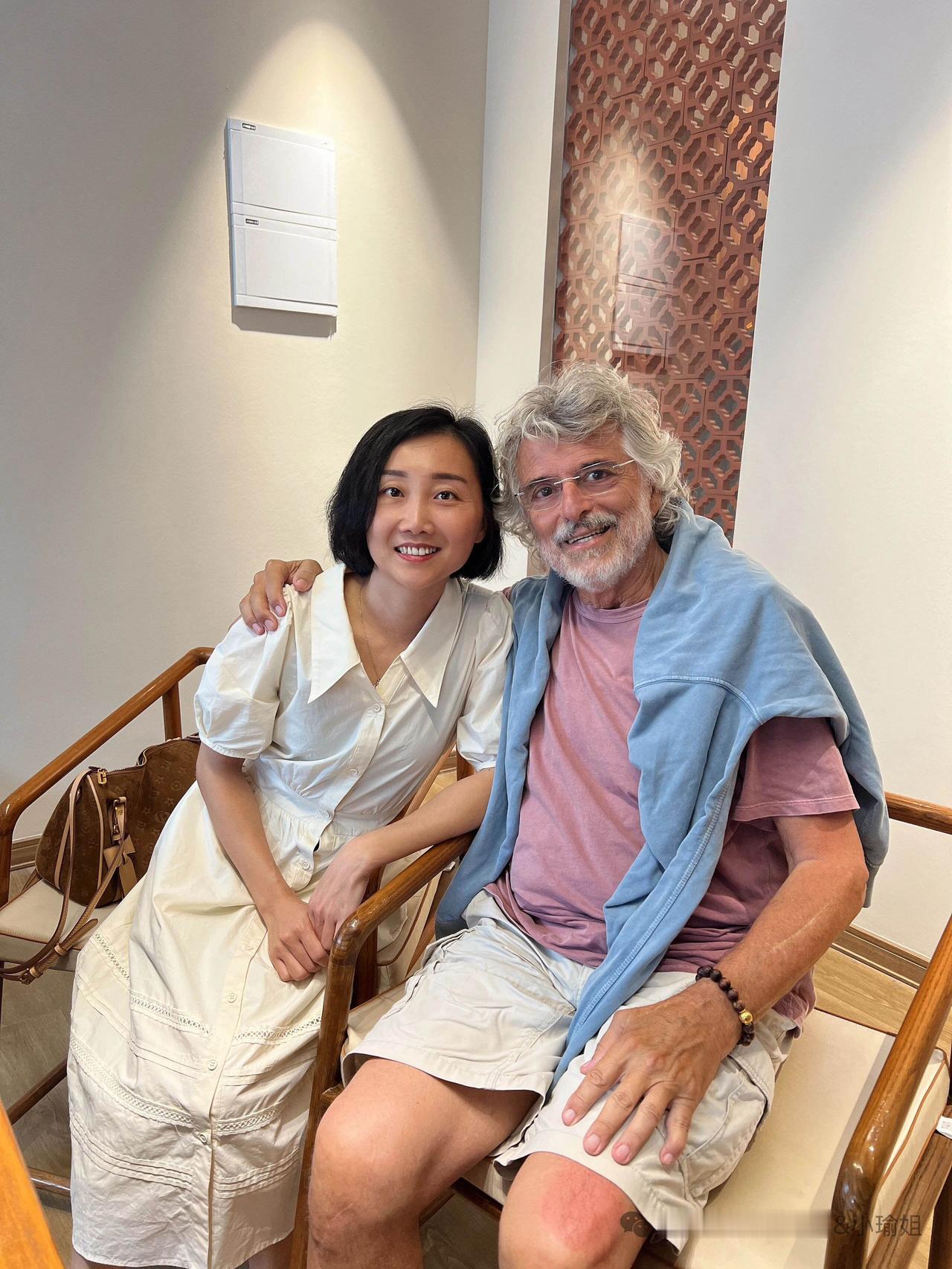 热情好客！以身相许！华夏古国！礼仪之邦！而华夏之血脉需要你们来守护，而不是叫