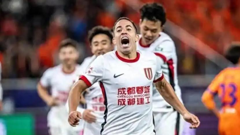 中超积分形势:申花0-1让出榜首,蓉城登顶!邵佳一反超于根伟2分