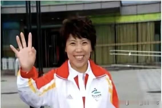 邓亚萍随口一句话，我愣在原地。她说超级全满贯，就三个人：我，马龙，樊振东。