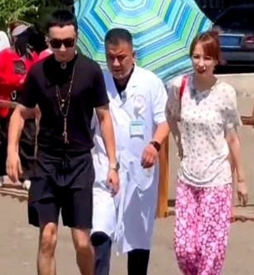吴昕，你是不是忘了自己是一个女明星？现在都这么豁得出去！