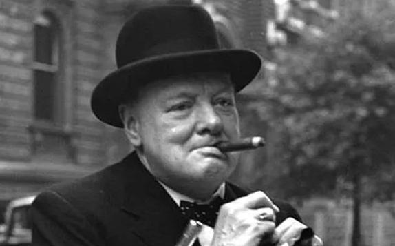 1941年，古巴送给丘吉尔一柜子雪茄，英国政府不放心，拿出47支送到军情五处检查