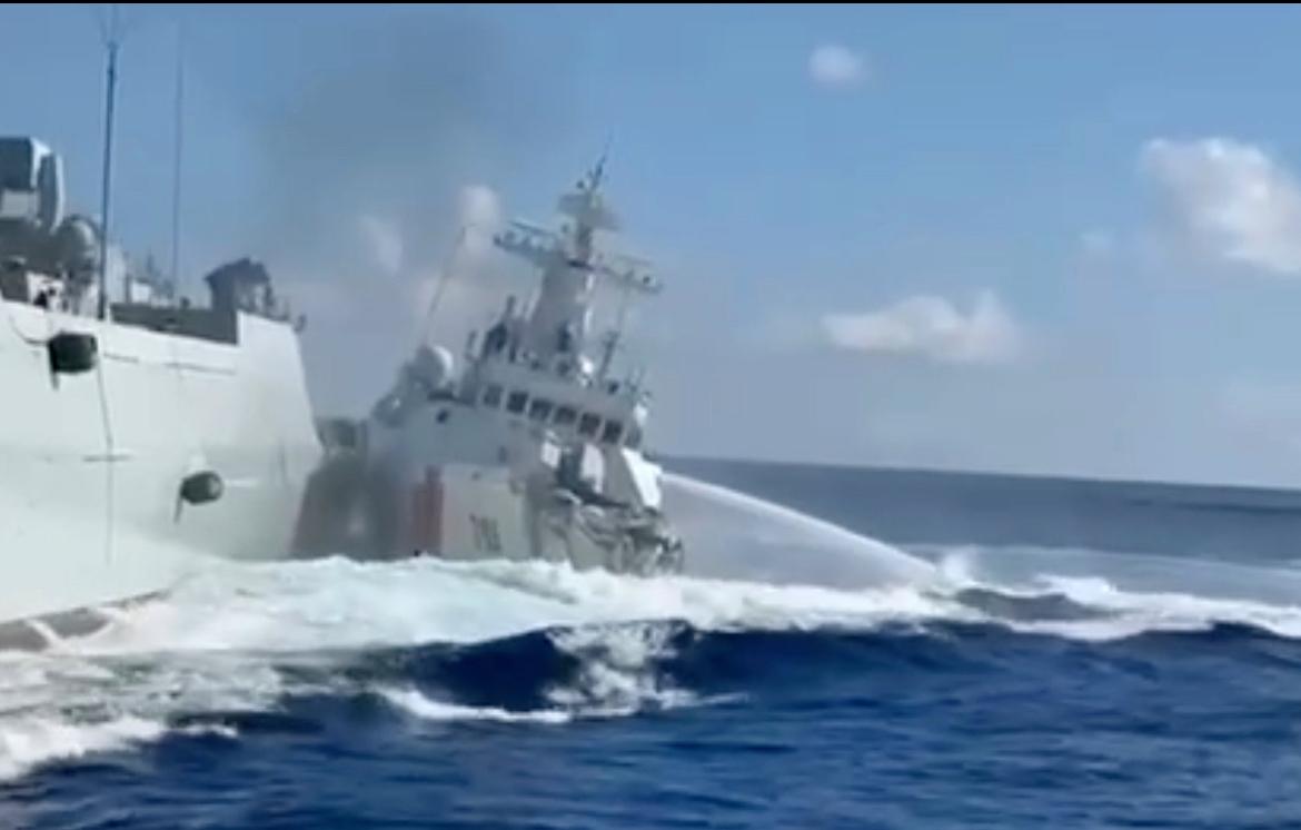 就在刚刚军事专家戴旭突然说道：1月22号，中国的军舰拦截美国军舰的时候，很多