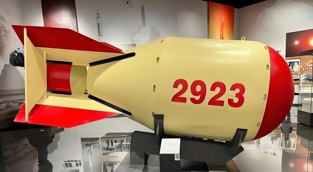 中国刚开始研究核武器时，美国为什么没出手阻止？就这么说吧，因为美国可能不相信中国