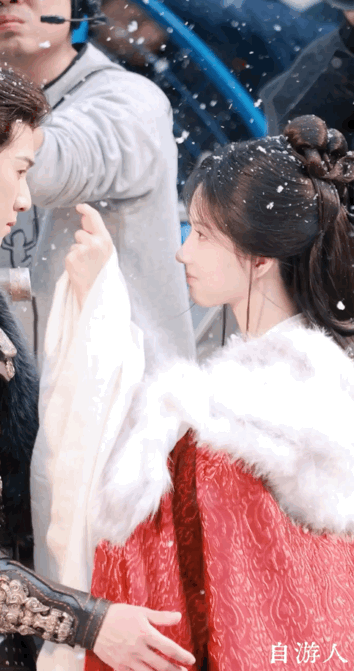 李昀锐和刘些宁更般配还是和孟子义更般配？