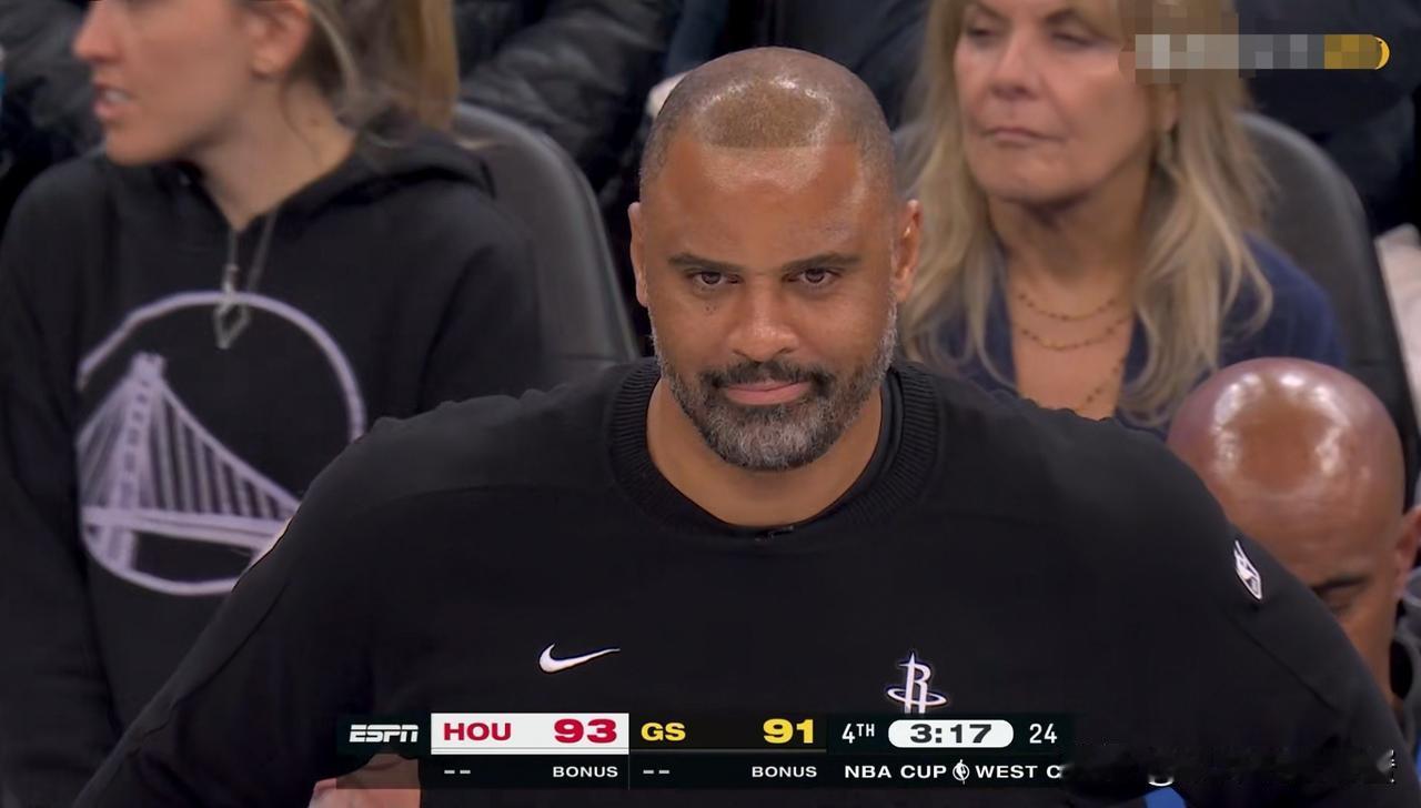 火箭主帅乌度卡怒赞心腹爱将卡佩拉！在今天火箭客场以104：100战胜勇士的赛后采