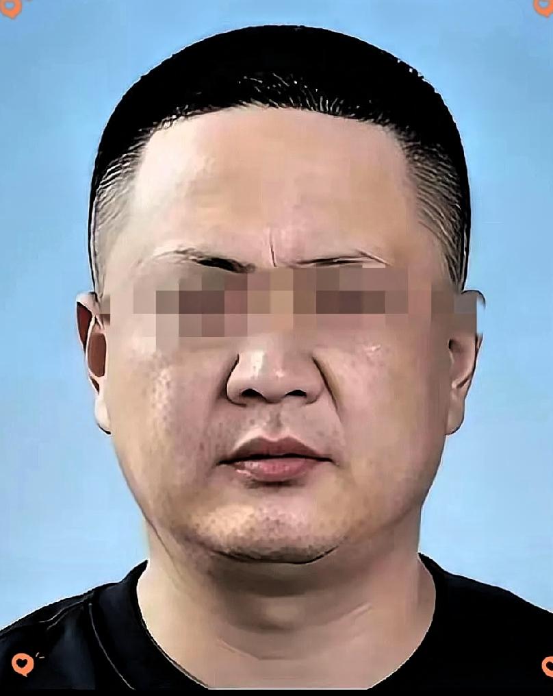 东航逼女空姐下跪这事，涉事欧某某后续麻烦来了！现在东航已经暂停欧某某的承运