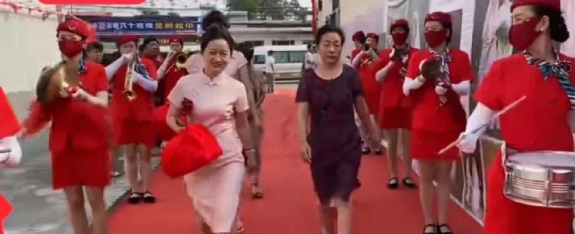 老傻儿子婚礼圆满结束！河北邢台内丘王家庄大网红傻大妮家聪聪大喜之日，场面盛大热闹