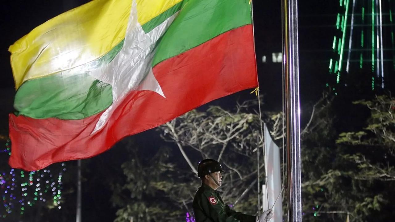 缅甸是一个奇葩的国家，地球上找不出第二个。它甚至不算一个真正意义的国家。近1-3